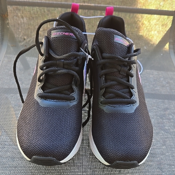 NWT Skechers Womens Go Walk Joy Ecstatic Black and Pink Shoes - Picture 1 of 8